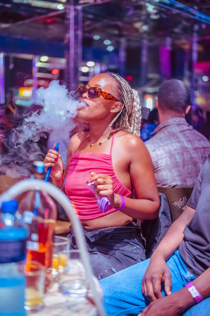Clouds & Confidence — The Shisha Queens of Echo 💨