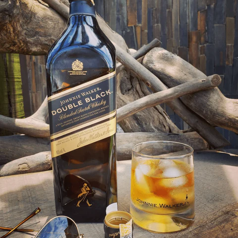 J.W DOUBLE BLACK 1L